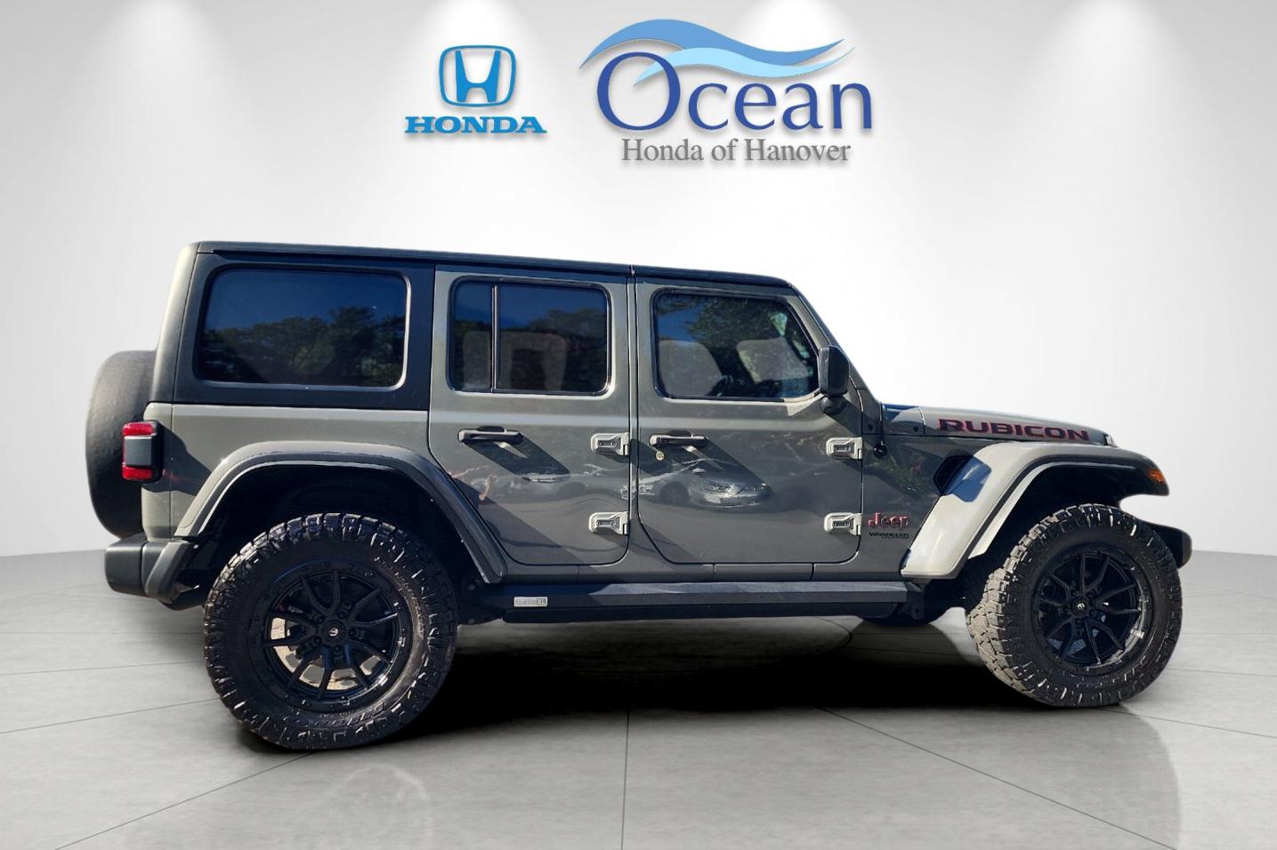 Used 2022 Sting-Gray Clearcoat Jeep Unlimited Rubicon image 2