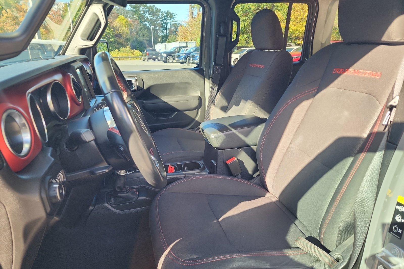 Used 2022 Sting-Gray Clearcoat Jeep Unlimited Rubicon image 31