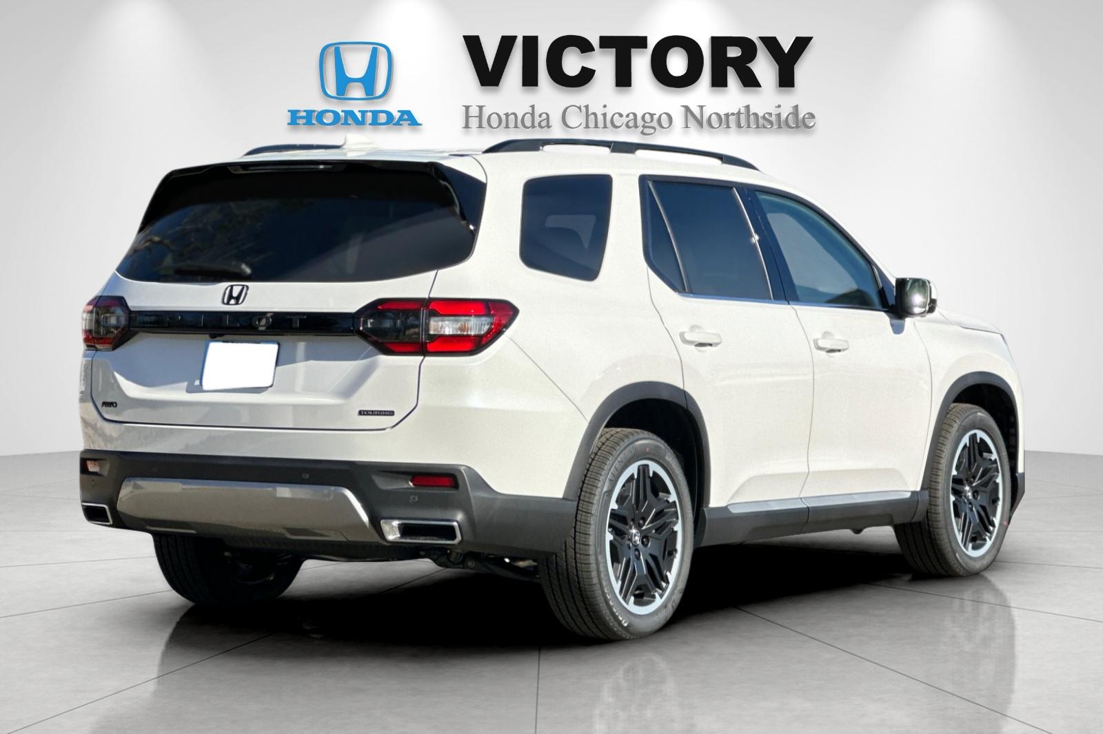 New 2026 White Honda Touring image 5
