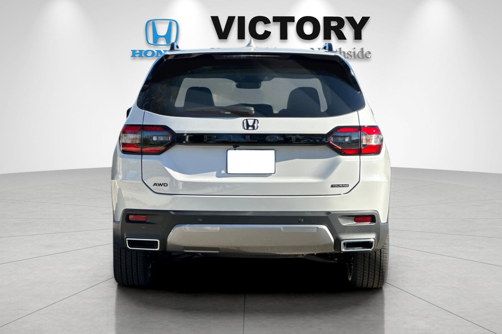 New 2026 White Honda Touring image 4