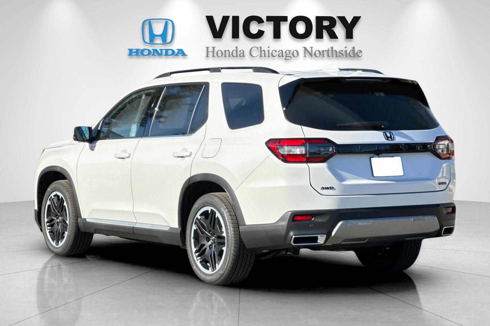 New 2026 White Honda Touring image 3