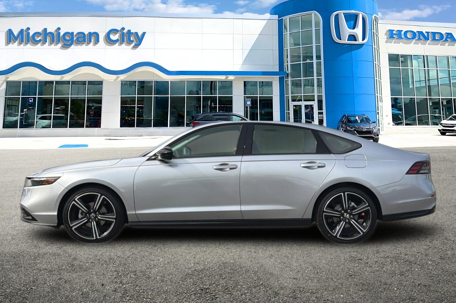 New 2026 Solar Silver Metallic Honda SE image 2