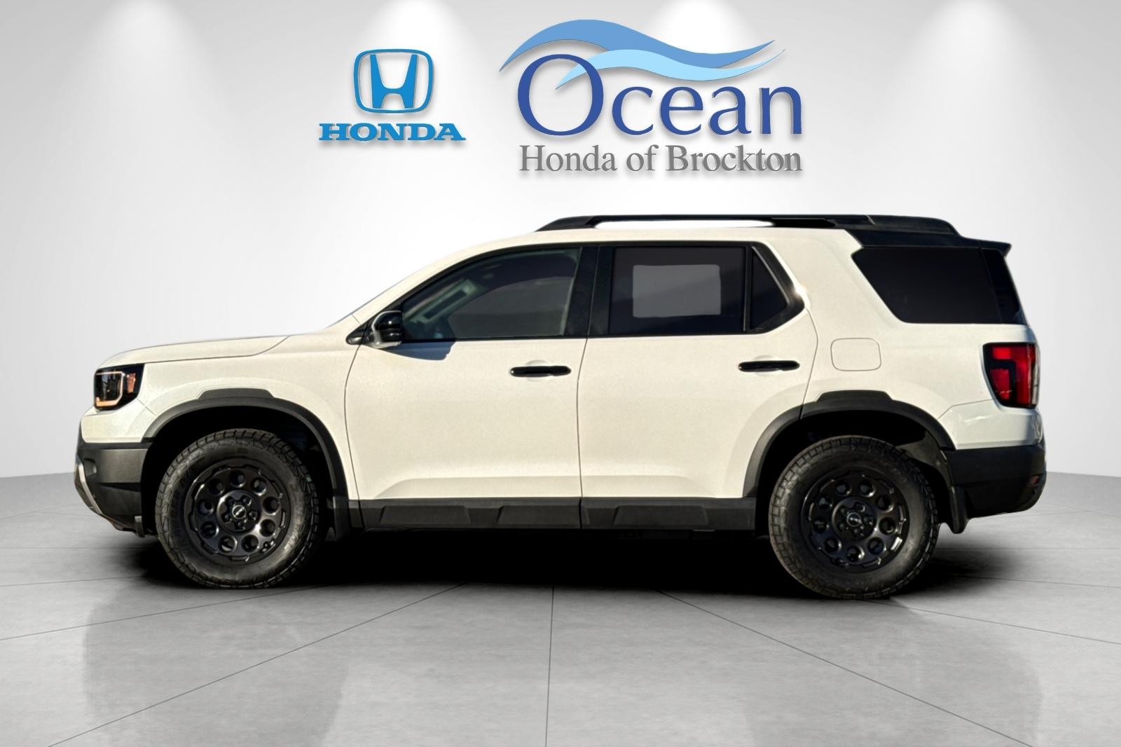 New 2026 Platinum White Pearl Honda TrailSport Blackout image 2