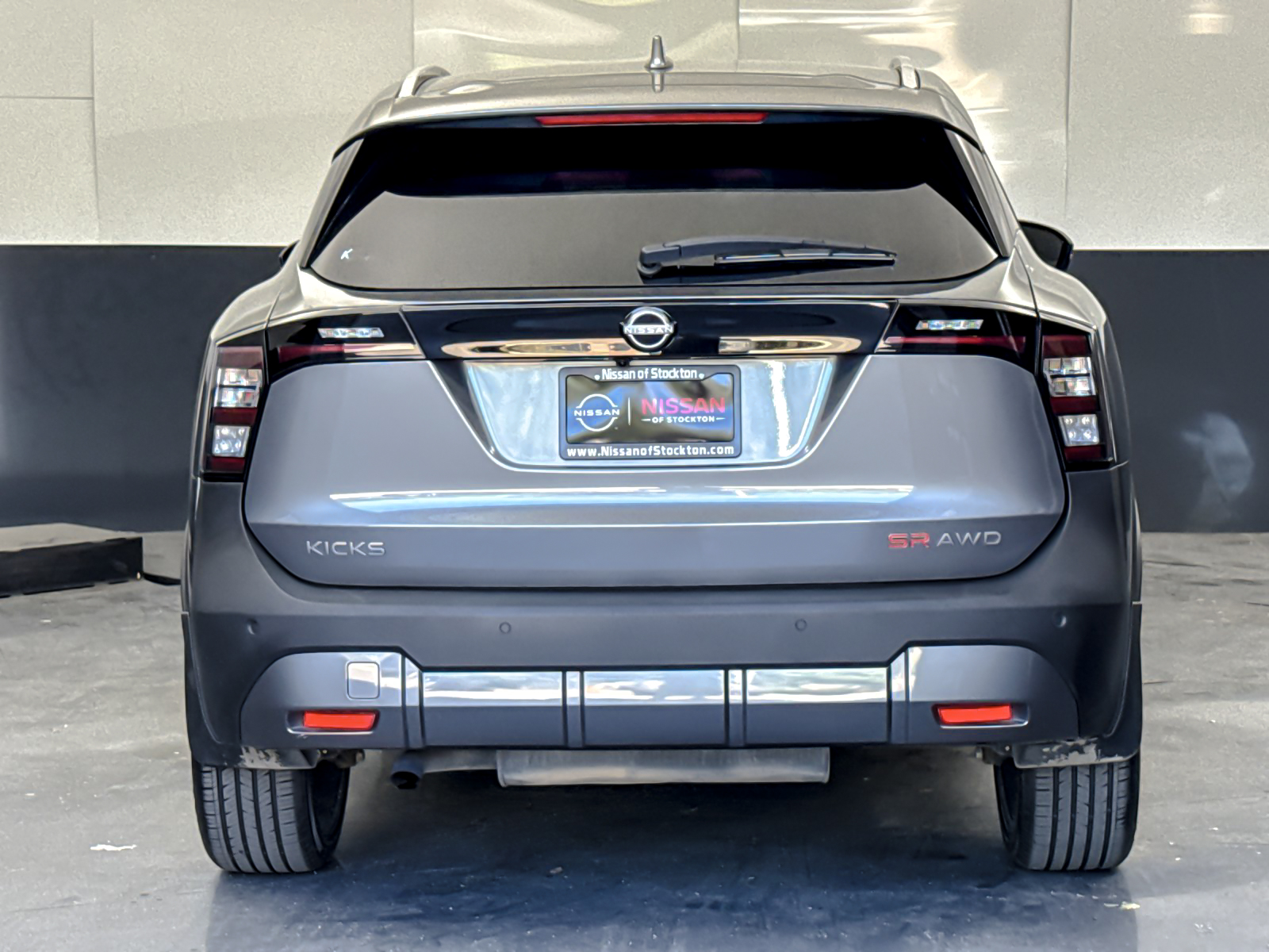 Used 2025 Gray Nissan SR image 4