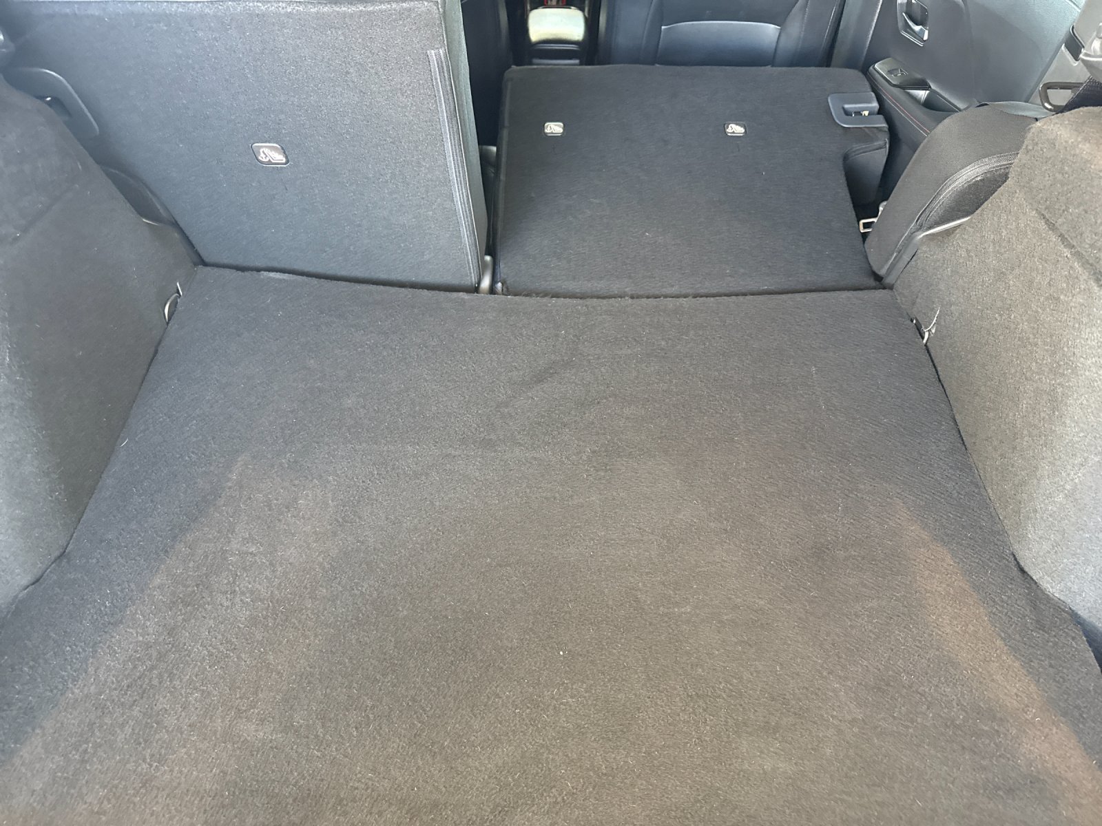 Used 2025 Gray Nissan SR image 14