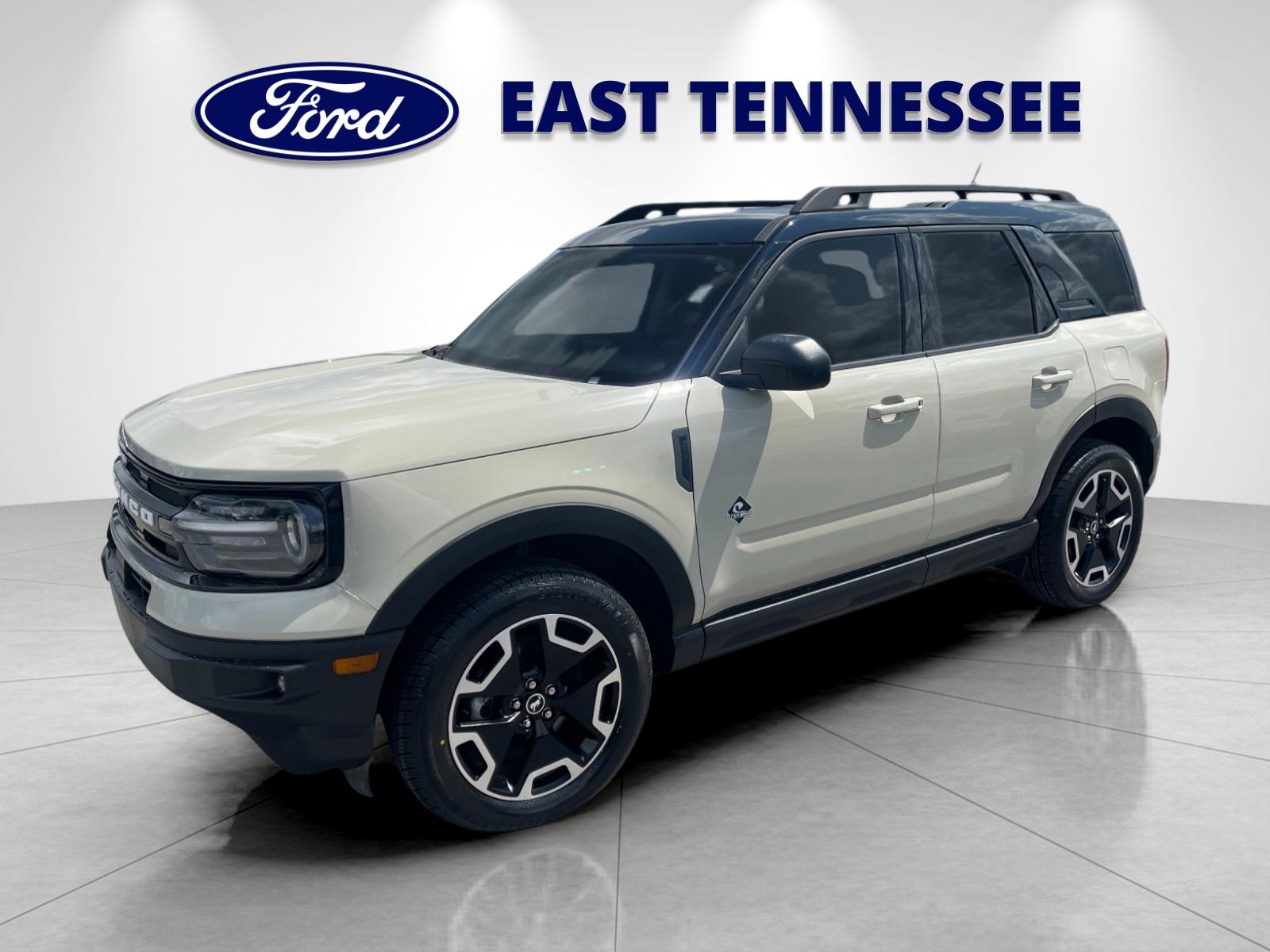 Used 2024 Desert Sand Ford Outer Banks image 7