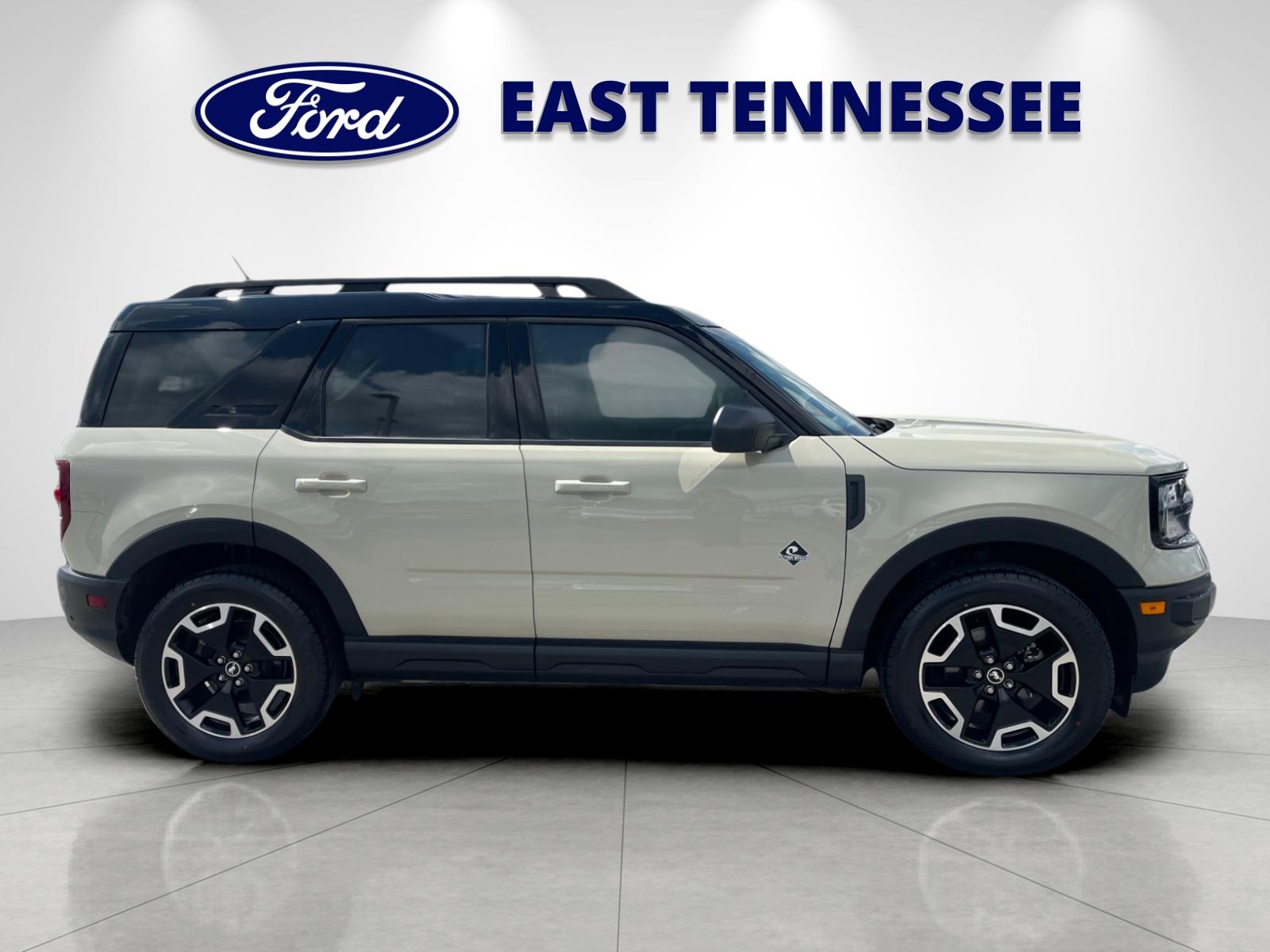 Used 2024 Desert Sand Ford Outer Banks image 2