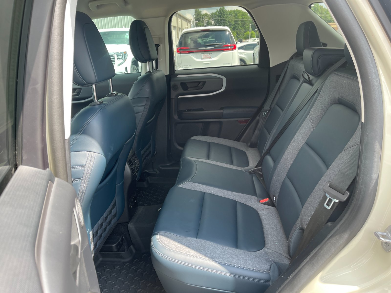 Used 2024 Desert Sand Ford Outer Banks image 14