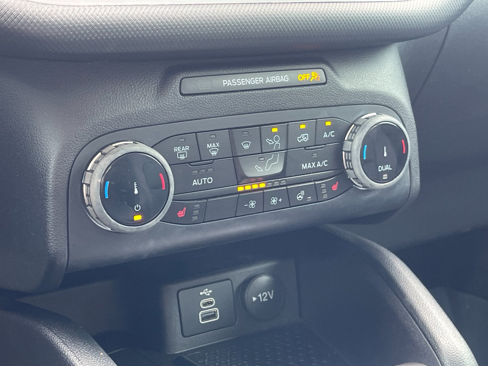 Used 2024 Desert Sand Ford Outer Banks image 23