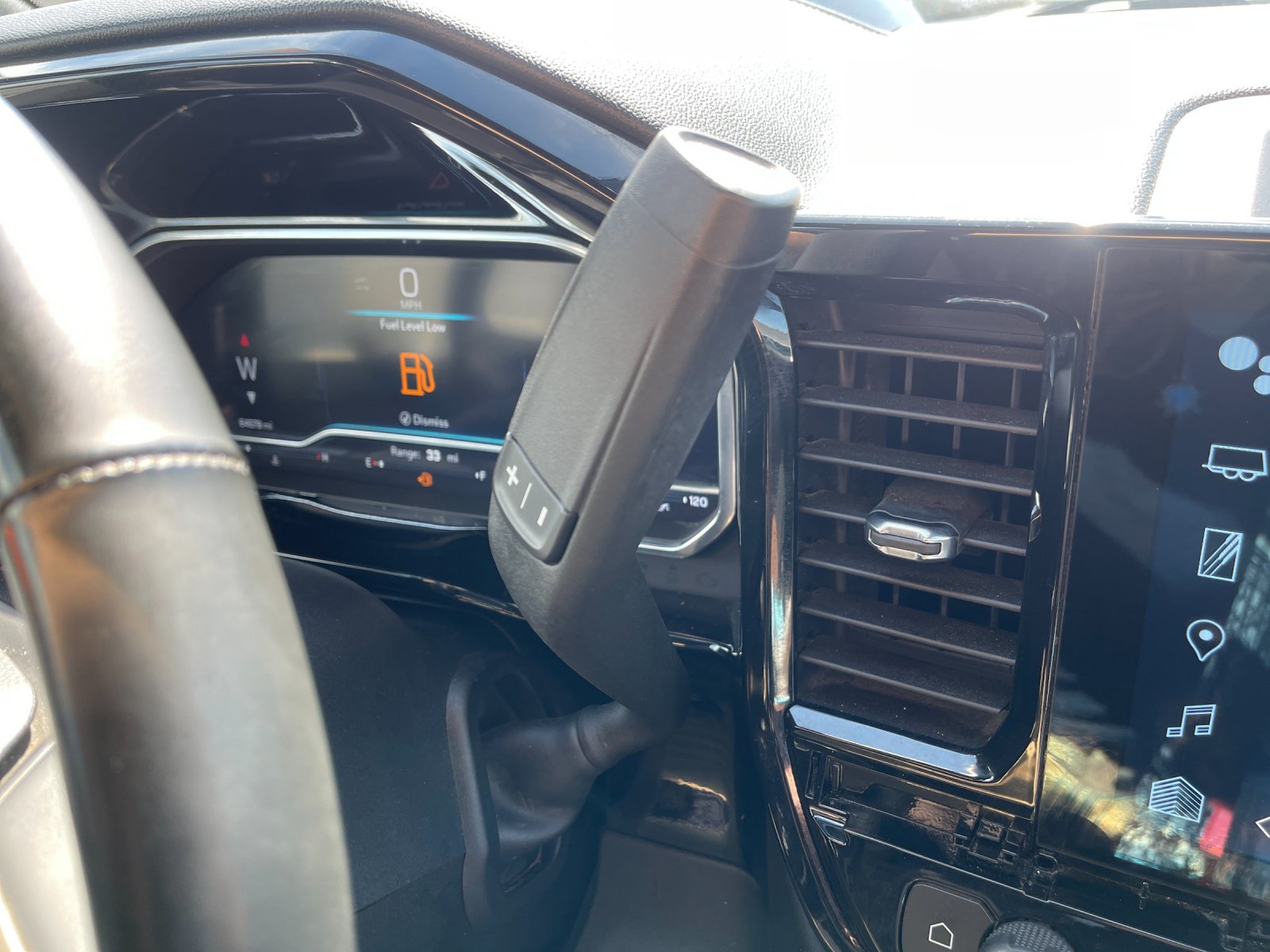 Used 2024 White Chevrolet High Country image 23