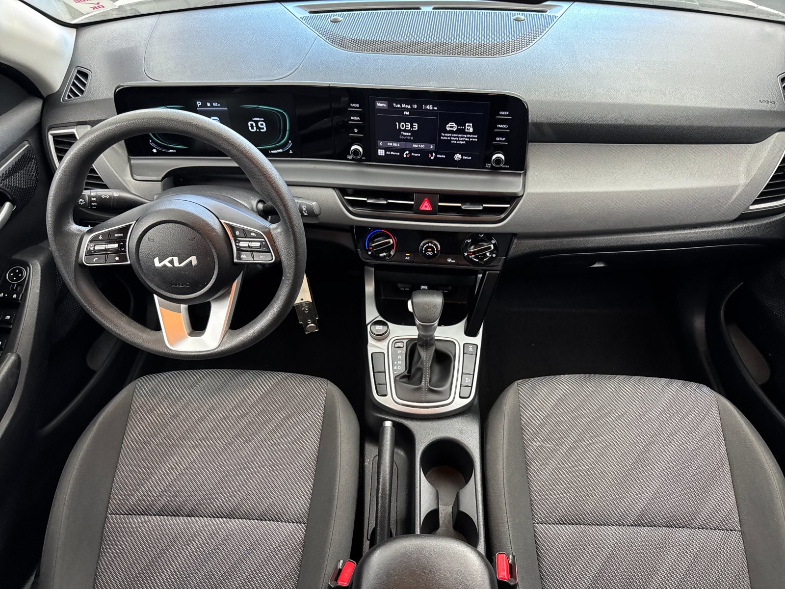 Used 2024 White Kia LX image 12