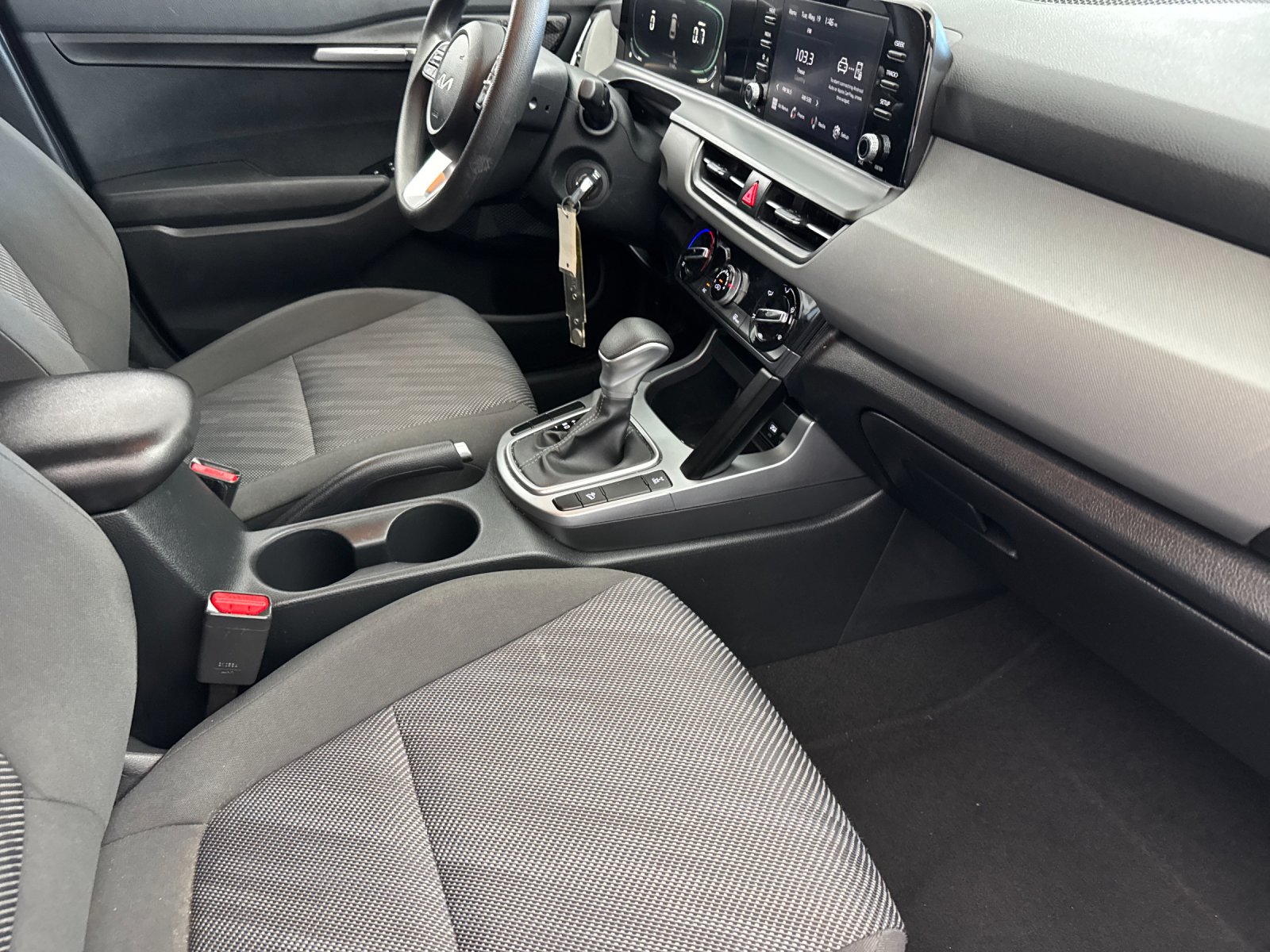 Used 2024 White Kia LX image 15