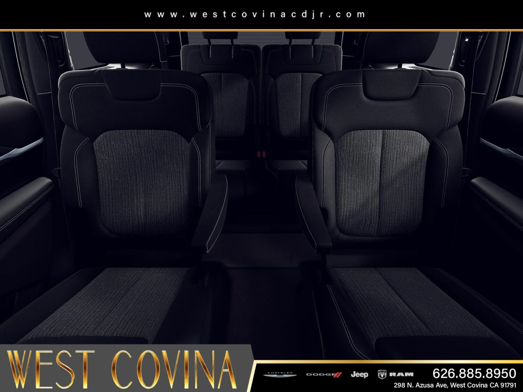 New 2026 Bright White Clear-Coat Exterior Paint Jeep Laredo image 17
