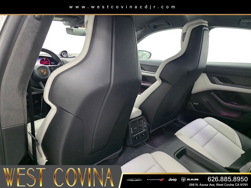 Used 2021  Porsche Turbo S image 29