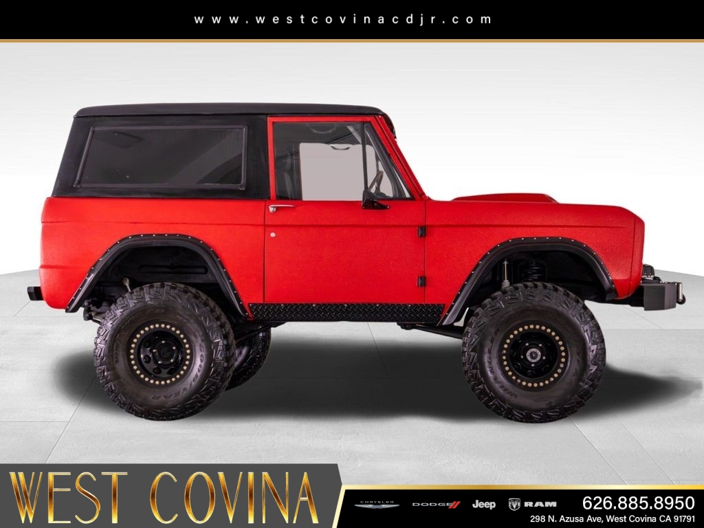 Used 1972  Ford 2dr Convertible image 8
