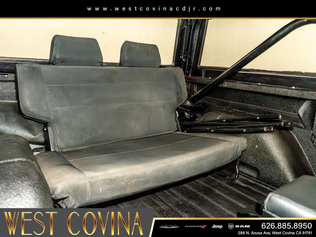 Used 1972  Ford 2dr Convertible image 14