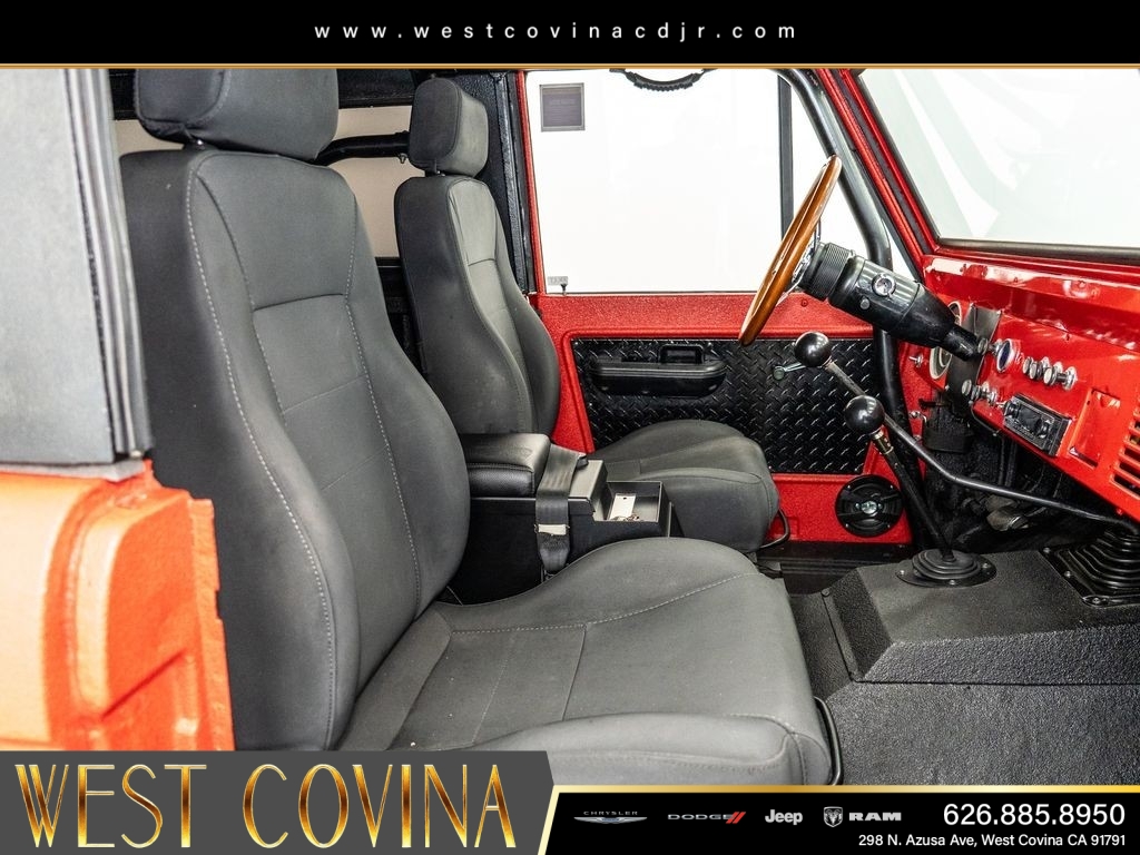 Used 1972  Ford 2dr Convertible image 15