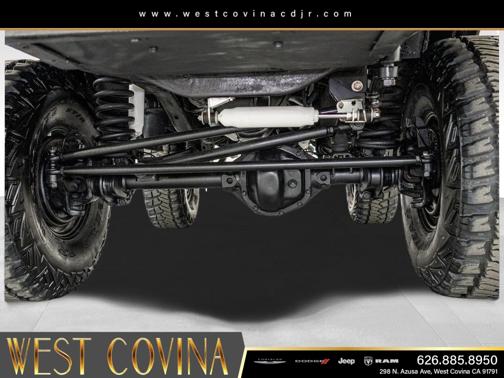 Used 1972  Ford 2dr Convertible image 37