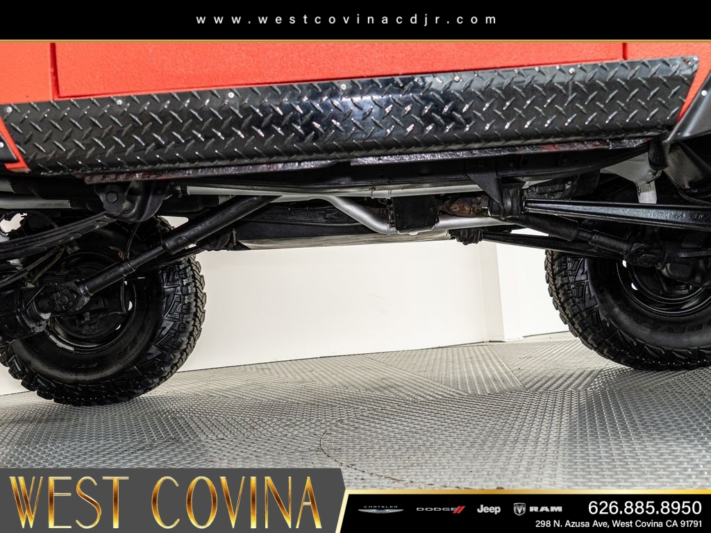 Used 1972  Ford 2dr Convertible image 38