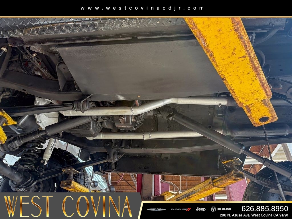 Used 1972  Ford 2dr Convertible image 43