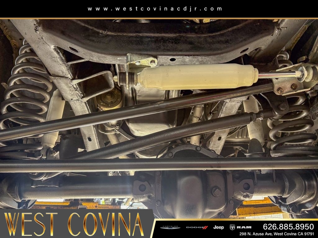 Used 1972  Ford 2dr Convertible image 45