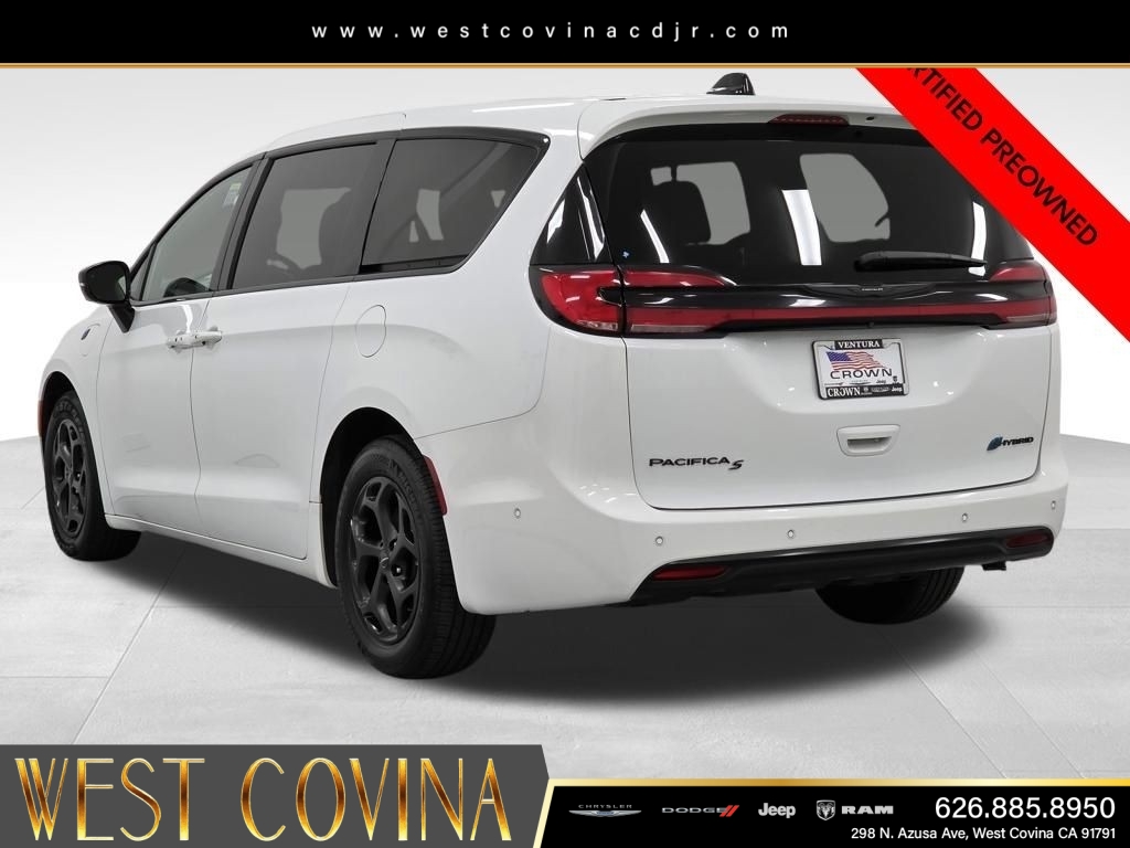 Certified Used 2024 White Chrysler Select image 5