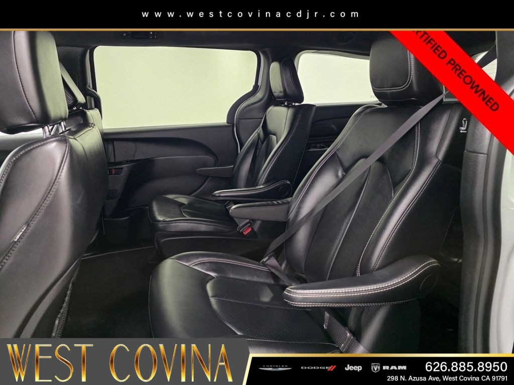 Certified Used 2024 White Chrysler Select image 22