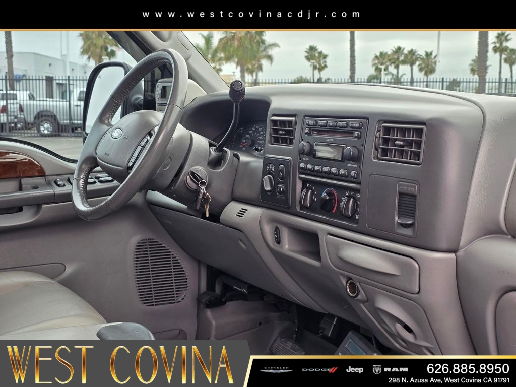 Used 2004  Ford Lariat image 18