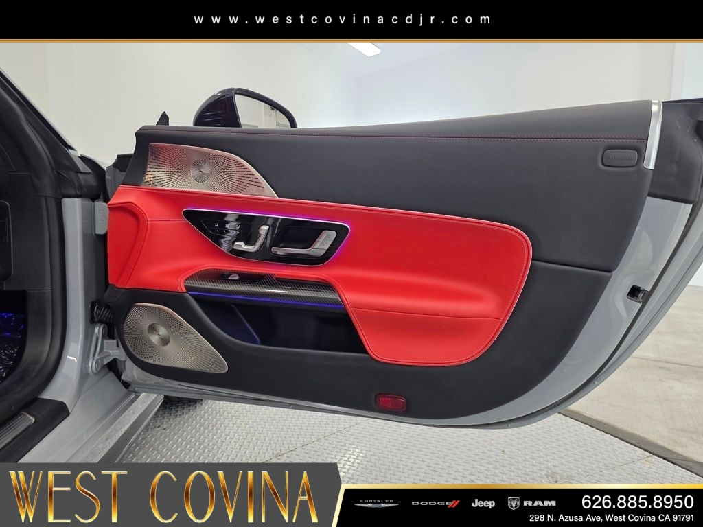 Used 2022  Mercedes-Benz SL 63 AMG® image 34