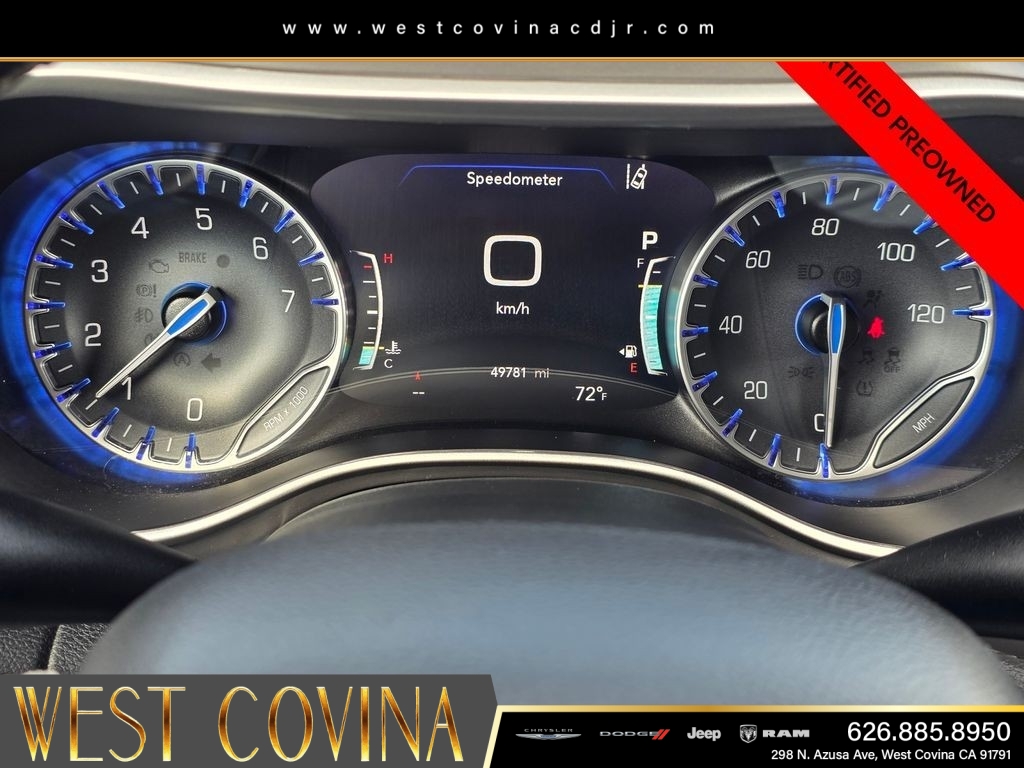 Used 2025 White Chrysler Select image 31