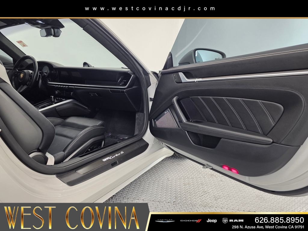 Used 2022  Porsche Turbo S image 18