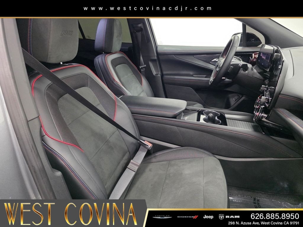 Used 2024 Gray Chevrolet RS image 10