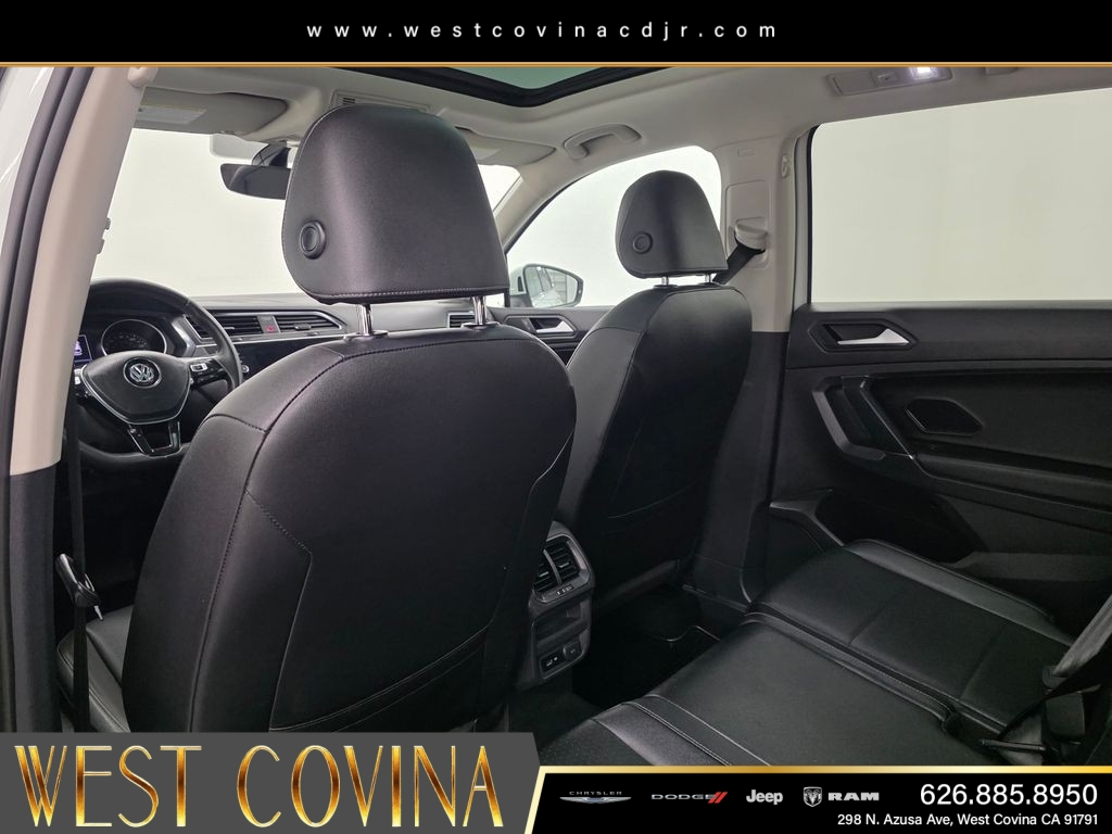 Used 2020  Volkswagen 2.0T SE image 19