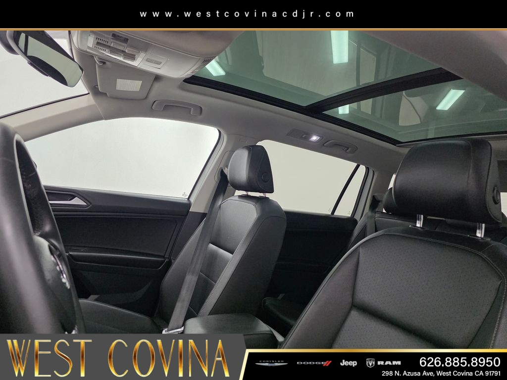 Used 2020  Volkswagen 2.0T SE image 23