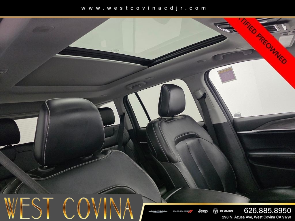 Used 2022 Gray Jeep 4xe image 10