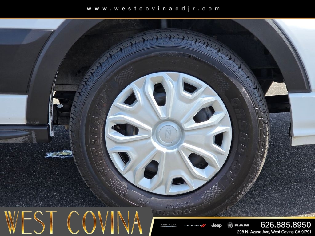 Used 2023 White Ford XLT image 9