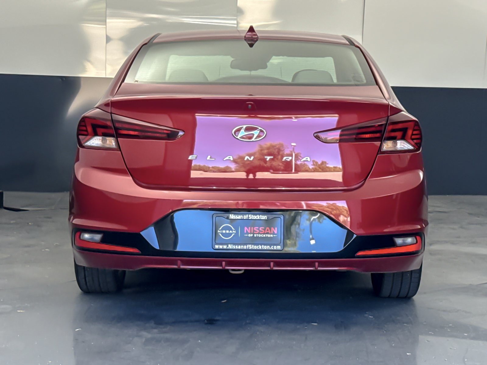 Used 2019 Red Hyundai Value Edition image 4