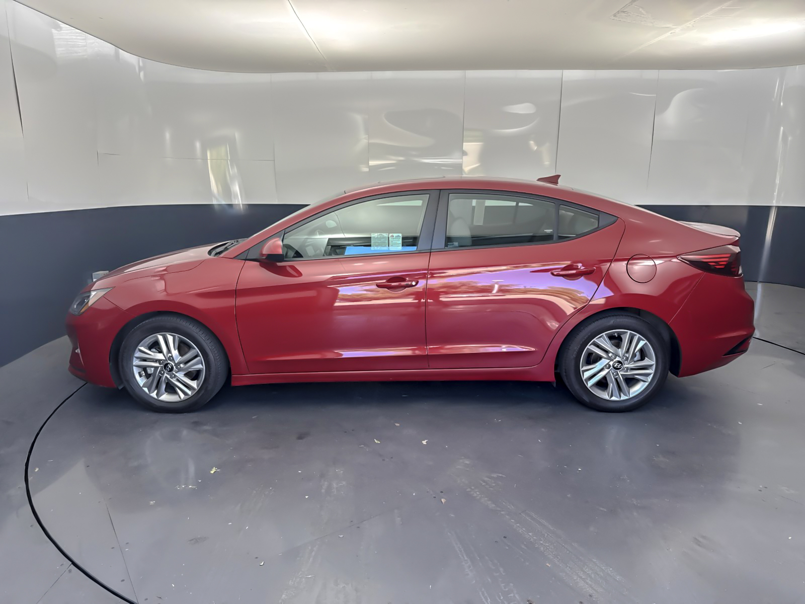 Used 2019 Red Hyundai Value Edition image 6