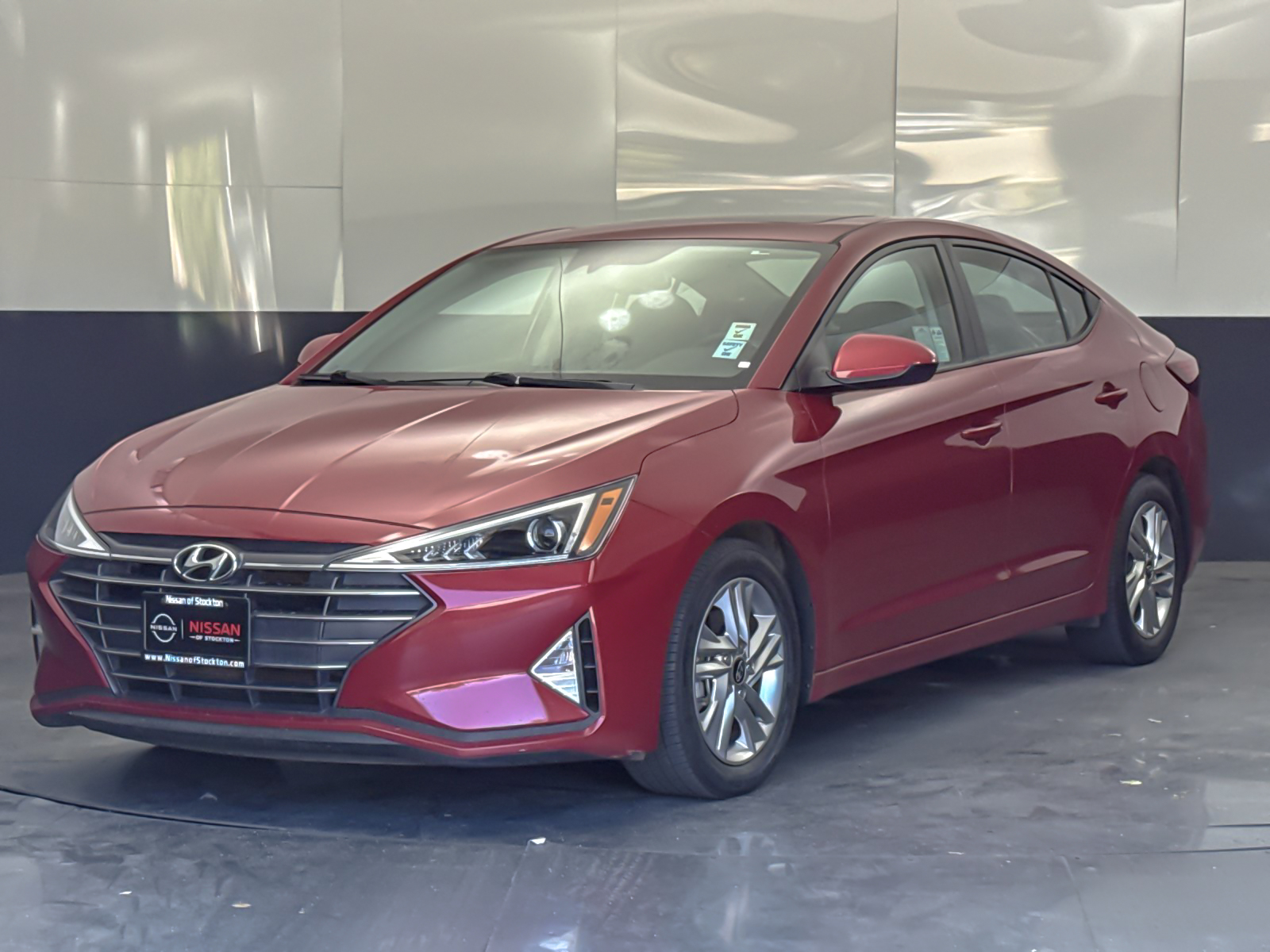 Used 2019 Red Hyundai Value Edition image 7