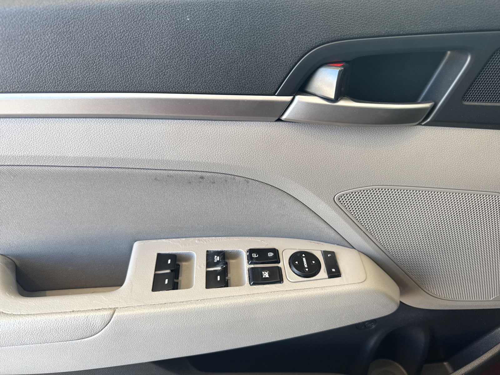 Used 2019 Red Hyundai Value Edition image 10