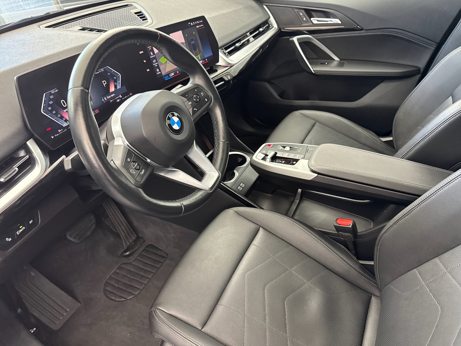 Used 2023 Black BMW xDrive28i image 9