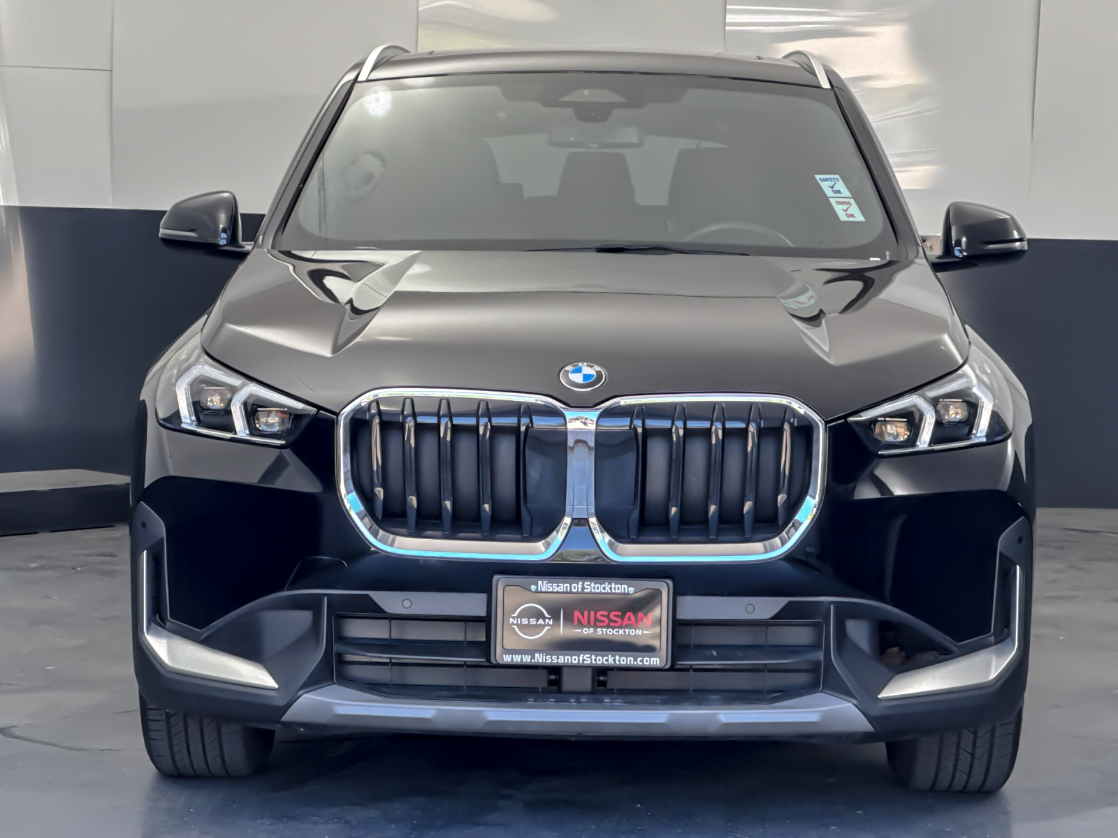 Used 2023 Black BMW xDrive28i image 8
