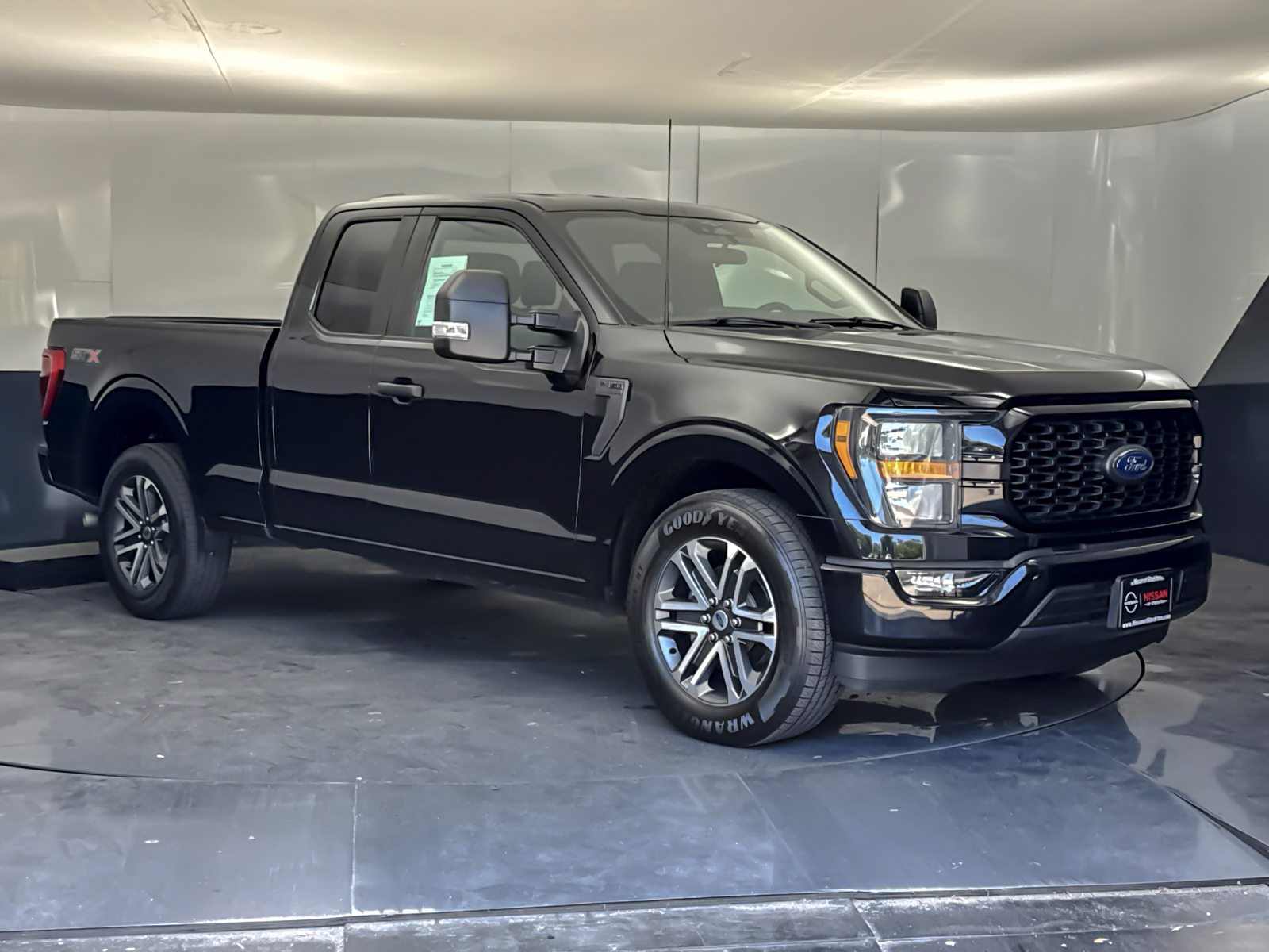 2023 Ford F-150 XL SuperCab 6-1/2 Box's photo