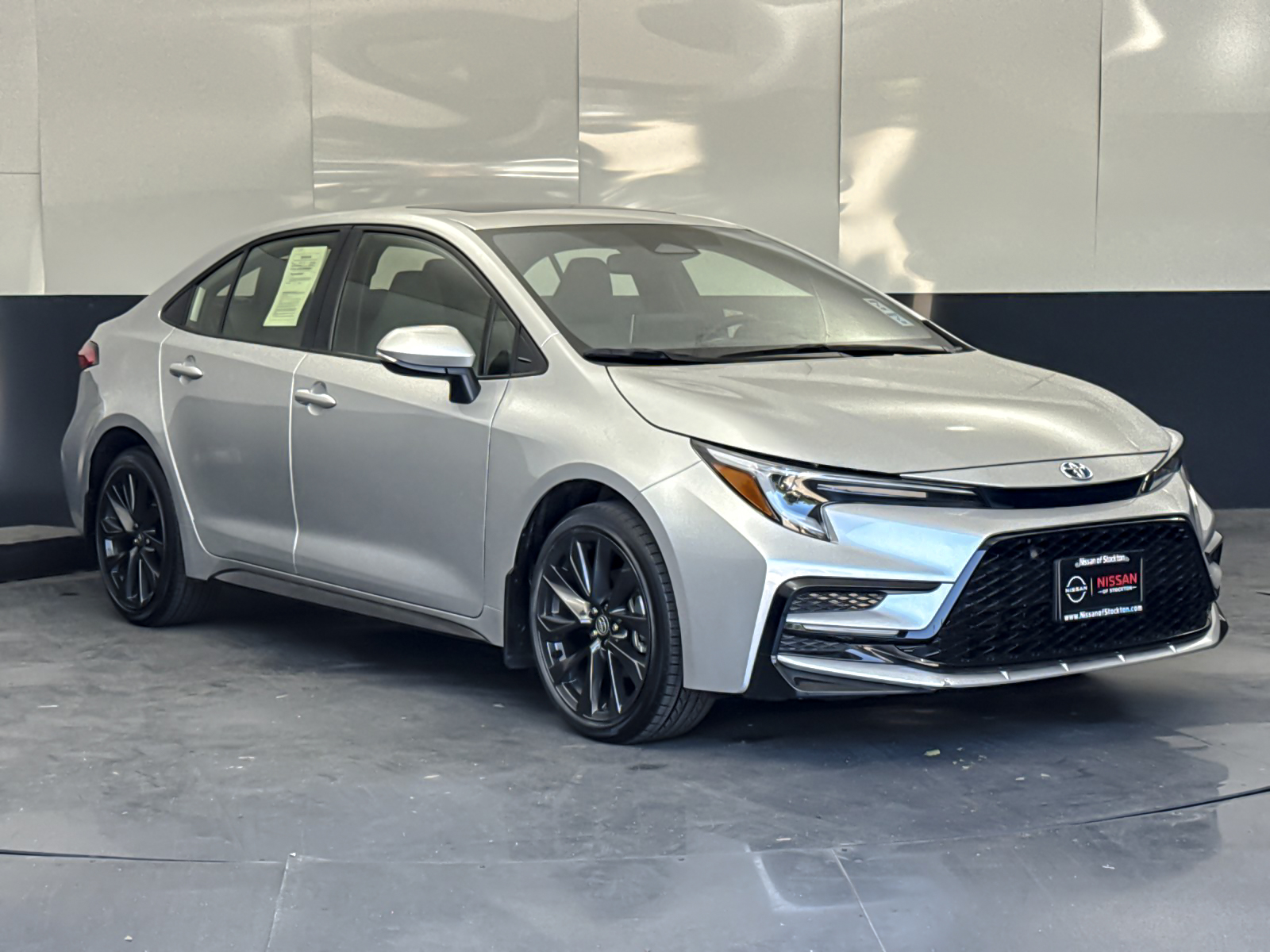 2025 Toyota Corolla SE Hybrid CVT's photo