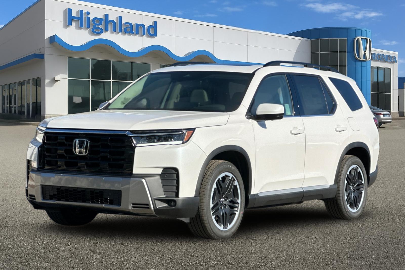 2026 Honda Pilot Touring AWD's photo