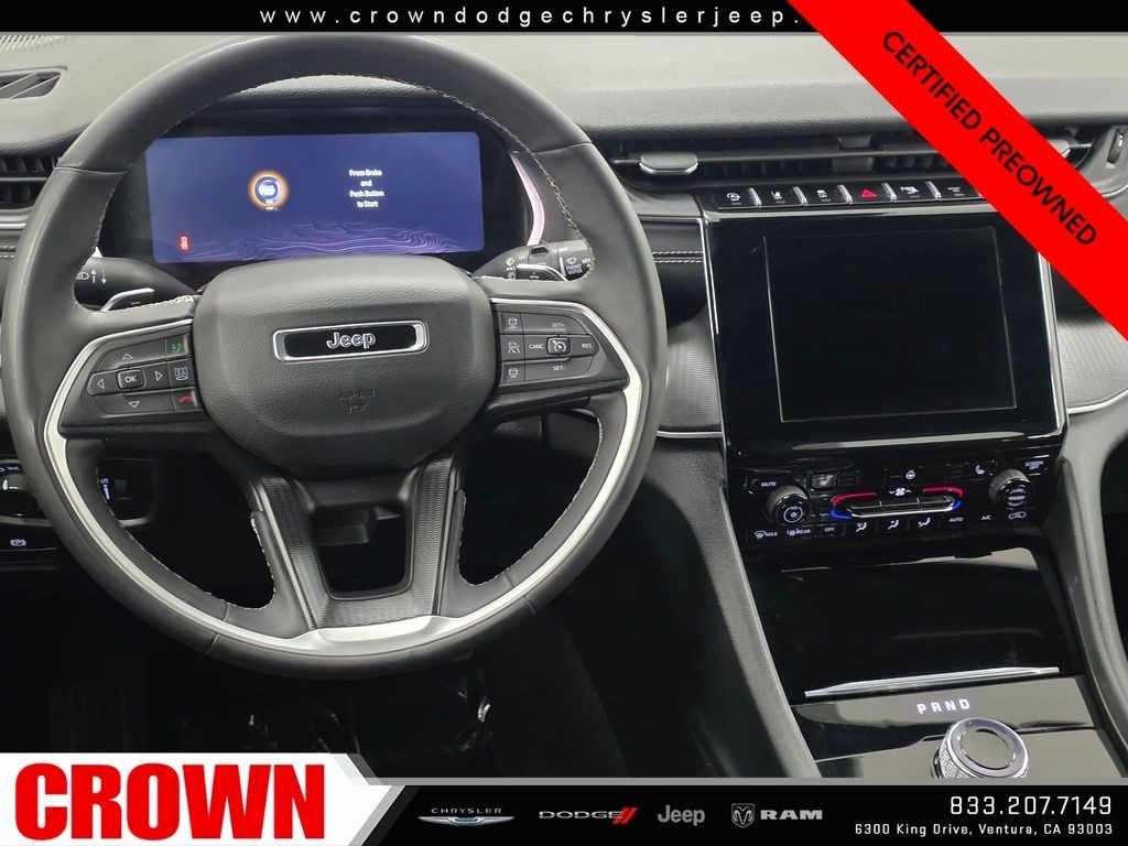 Used 2025 Red Jeep Altitude image 13