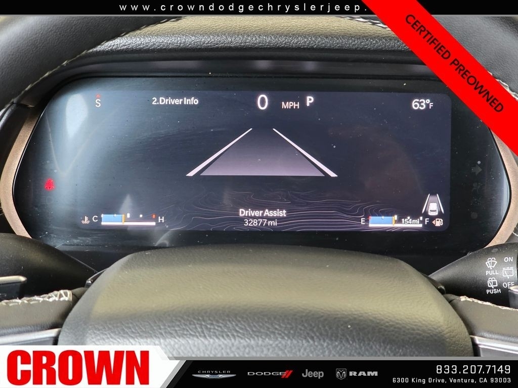 Used 2025 Red Jeep Altitude image 29