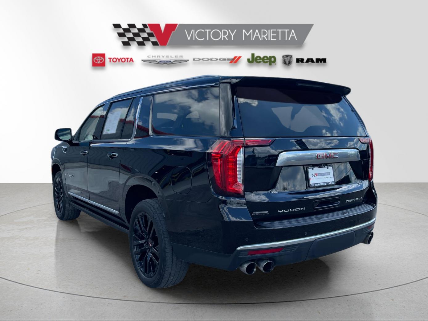 Used 2021 Black GMC Denali image 3