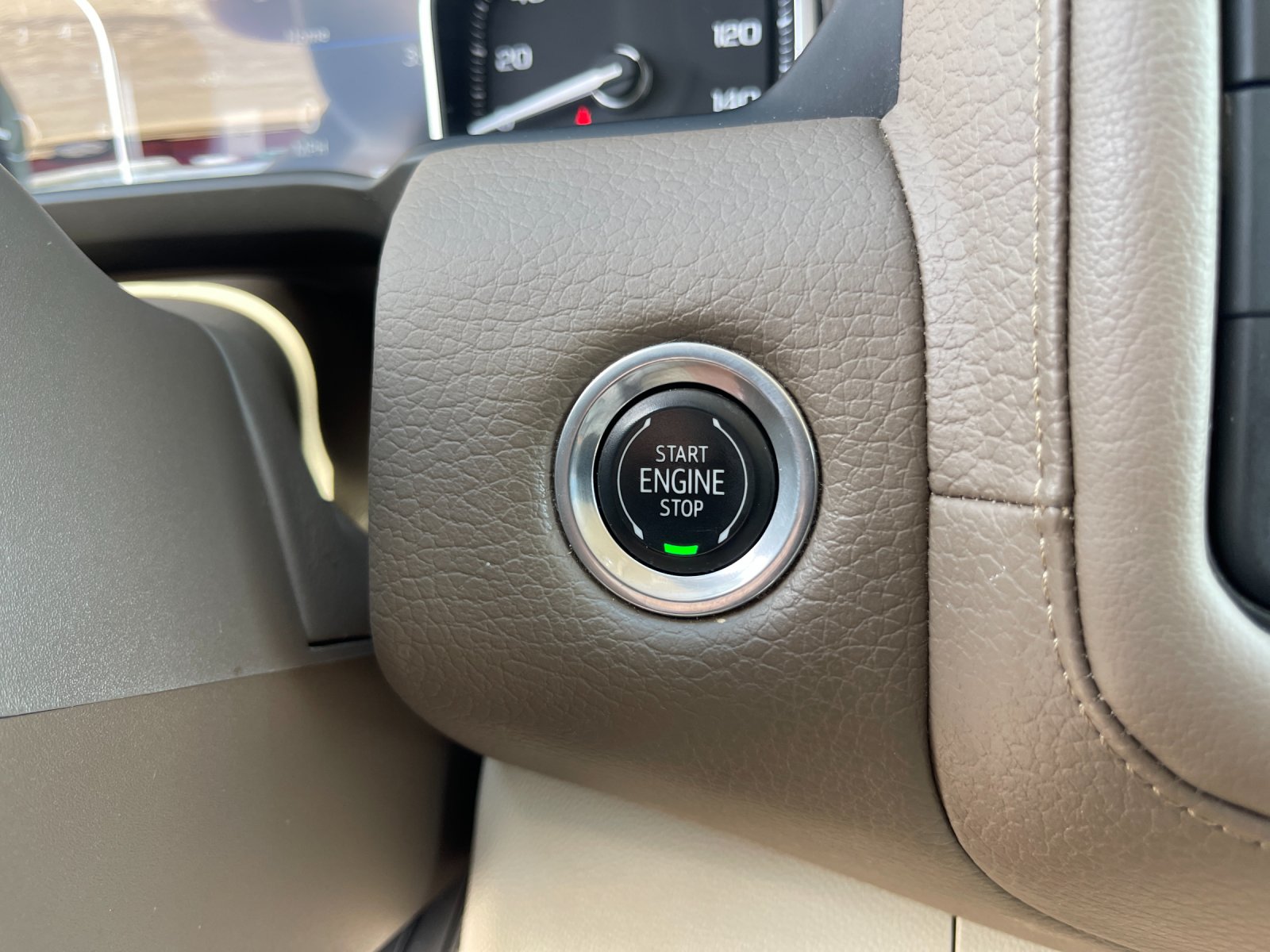 Used 2021 Black GMC Denali image 27