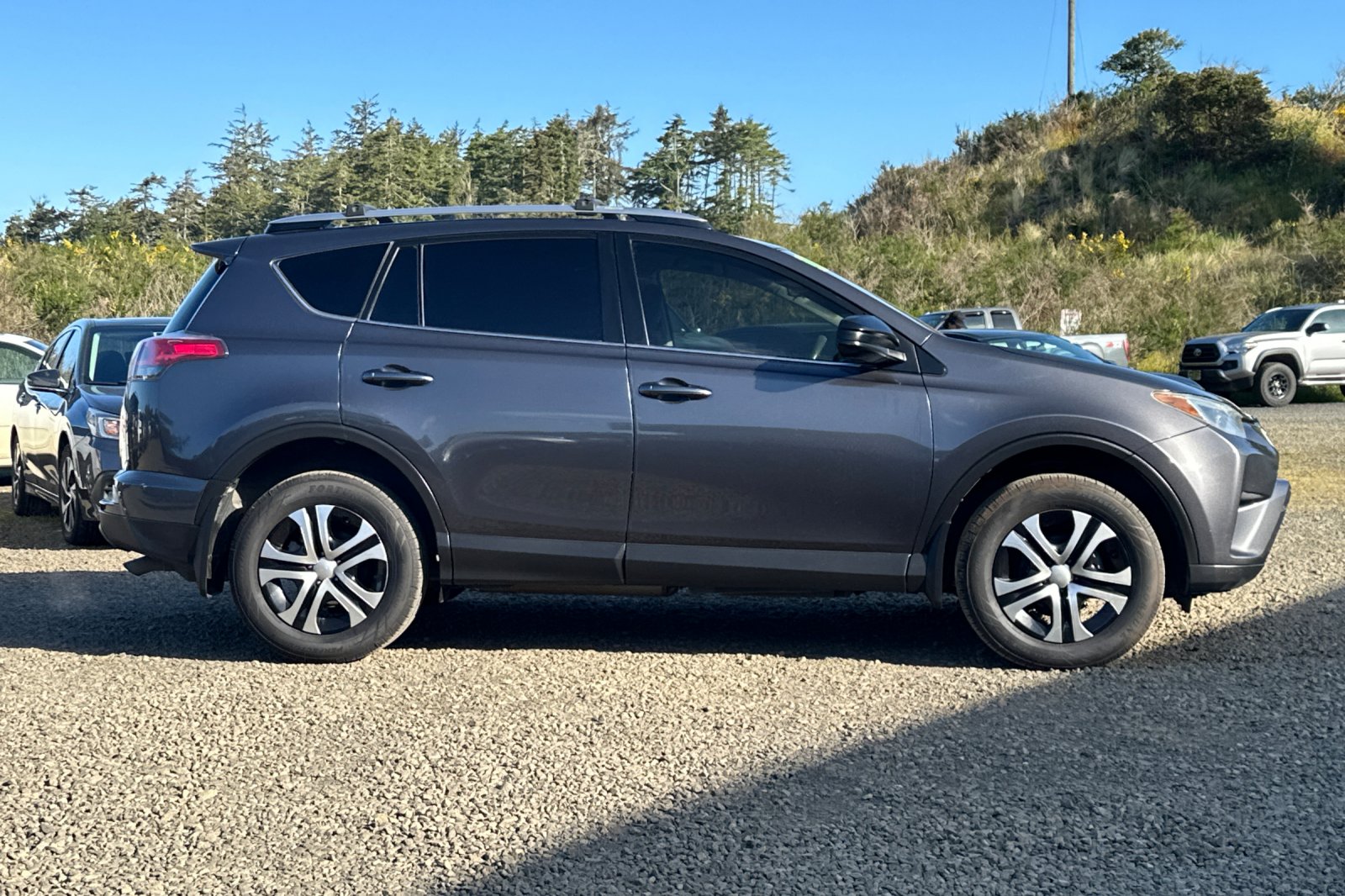 Used 2018 Gray Toyota LE image 3